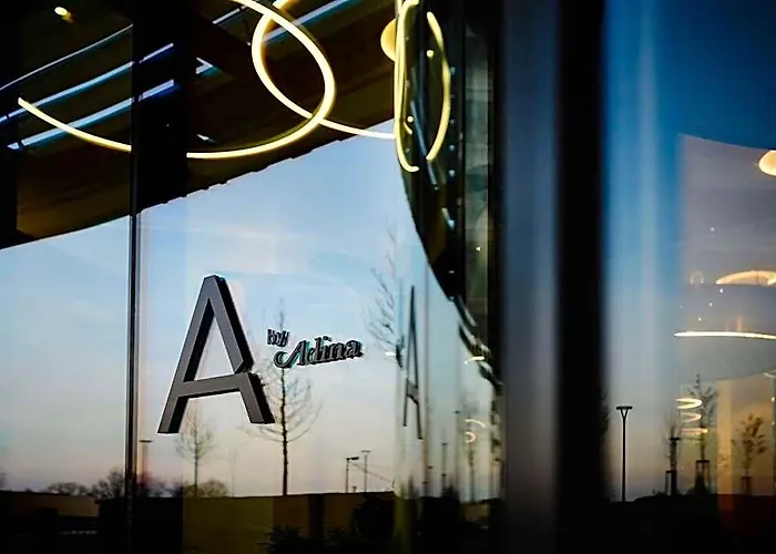 A By Adina 4*